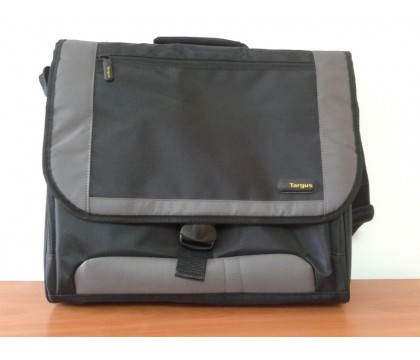 Targus TCG200US CityGear Messenger 17 inch Laptop CARRY CASE